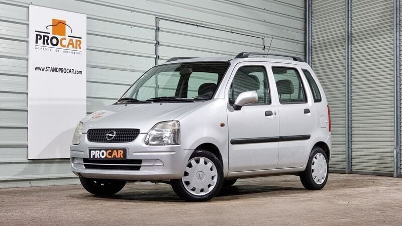 Cinzento Usado 2002 Opel Agila Carrinha | € 2.500 - Imagem 1/4