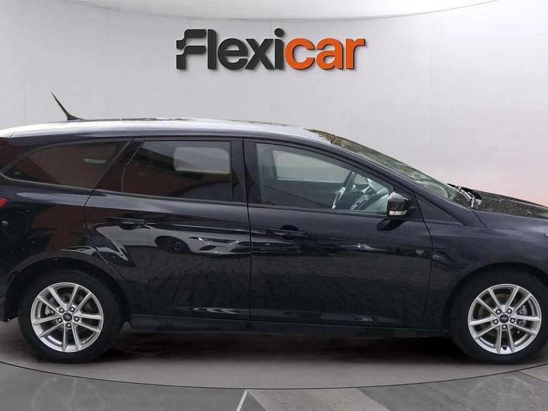 Preto Usado 2017 Ford Focus Business Edition Carrinha | € 10.890 (Preço justo) - Imagem 1/4