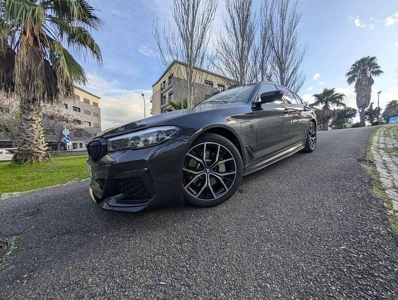 Usado 2023 BMW 530e Comfort Edition | € 48.500 (Super Preço) - Imagem 1/4