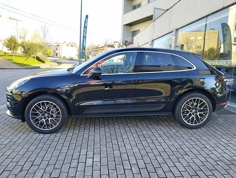 Usado Porsche Macan 258 HP (189 kW) 2018 Preto SUV