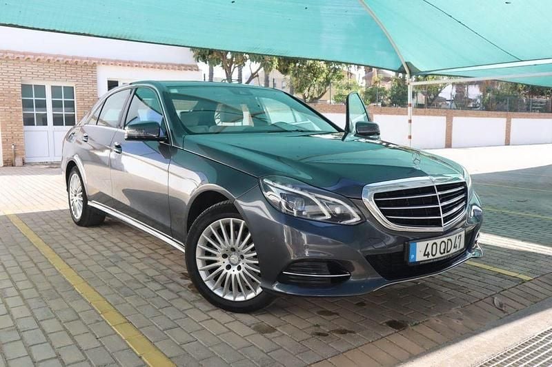 Usado Mercedes E220 177 HP (130 kW) 2014 Sedan