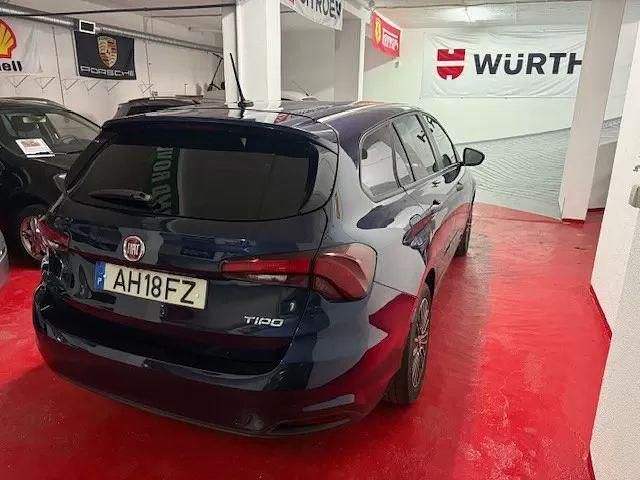 Usado Fiat Tipo Wagon 101 HP (74 kW) 2021 Azul Carrinha
