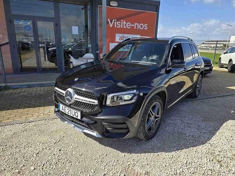Usado Mercedes 180 116 HP (85 kW) 2021 Preto Sedan