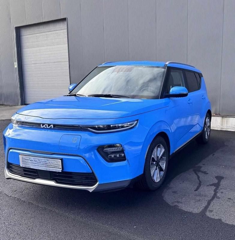 Usado Kia Soul EV 150 kW (204 HP) 2023 Azul SUV