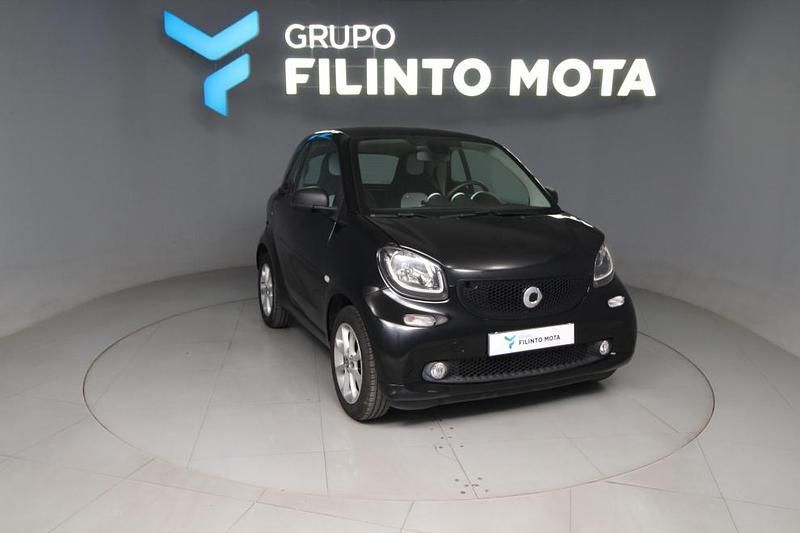 Preto Usado 2017 Smart ForTwo Cabrio Passion Cabrios | € 12.740 - Imagem 1/1