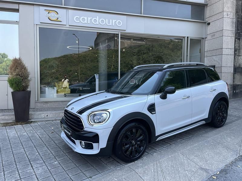 Usado Mini One D Countryman 116 HP (85 kW) 2017 Preto preto SUV