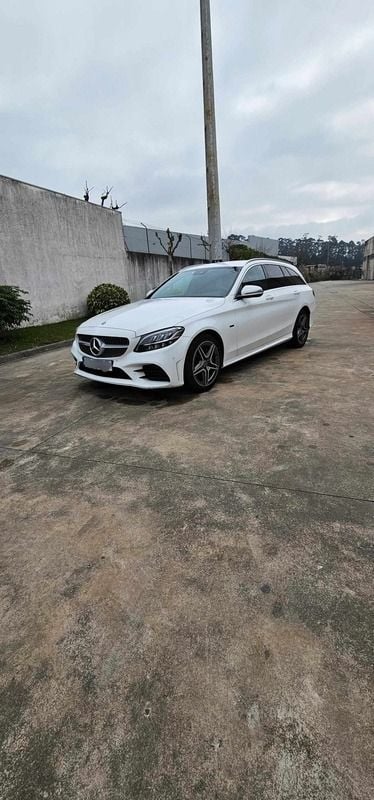 Branco Usado 2019 Mercedes C300 Carrinha | € 26.000 (Preço justo) - Imagem 1/4