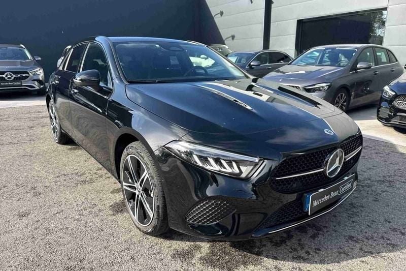 Preto Usado 2024 Mercedes A250 Progressive Citadino | € 38.900 (Preço justo) - Imagem 1/4