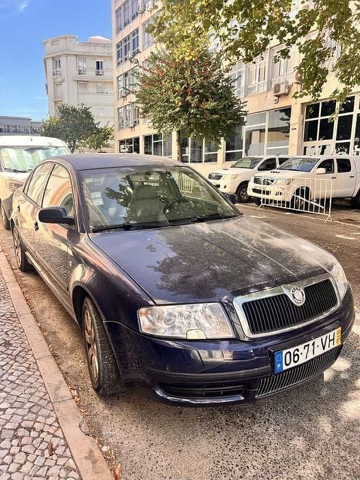 Usado 2003 Skoda Superb Sedan | € 3.500 - Imagem 1/4