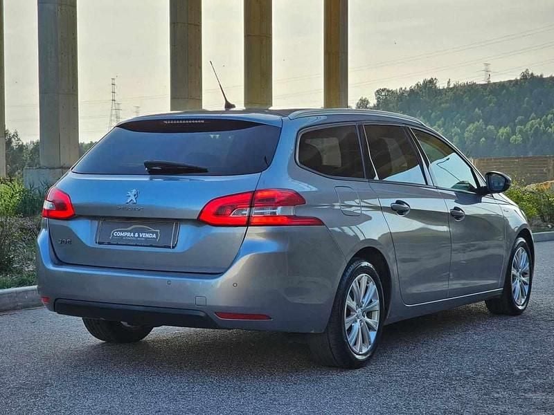 Usado Peugeot 308 102 HP (75 kW) 2020 Cinzento Carrinha