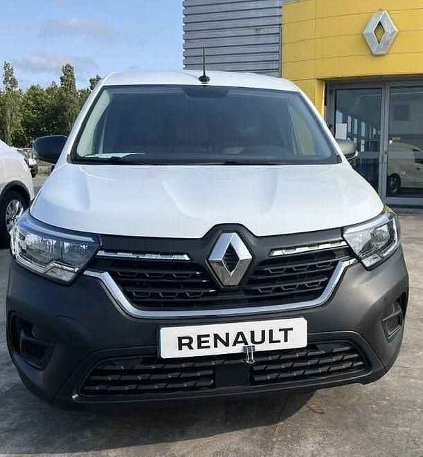 Branco Usado 2023 Renault Kangoo Monovolume | € 17.500 (Preço justo) - Imagem 1/4