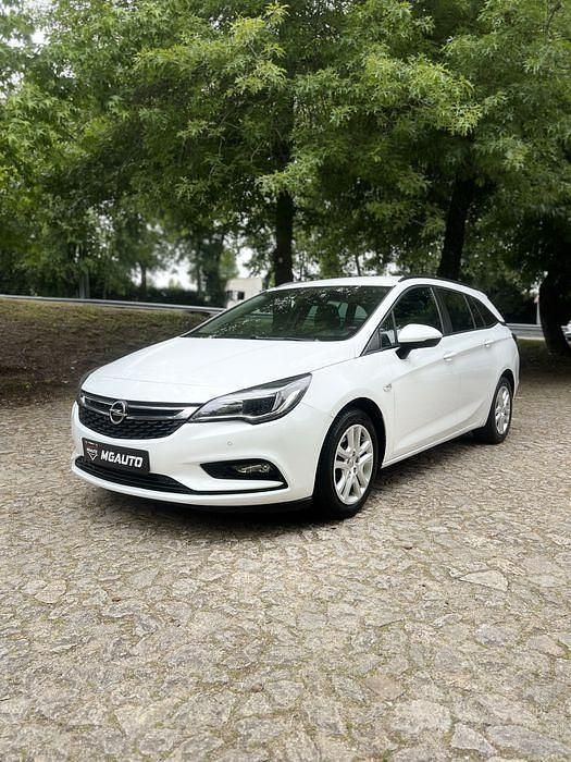 Usado 2019 Opel Astra Sedan | € 11.990 (Preço justo) - Imagem 1/4