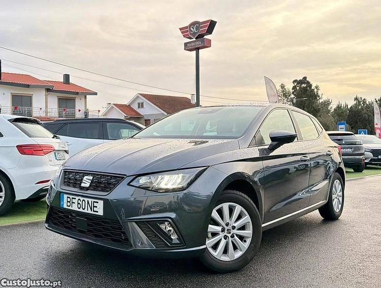 Usado Seat Ibiza XCELLENCE 110 HP (80 kW) 2023 Cinza Citadino