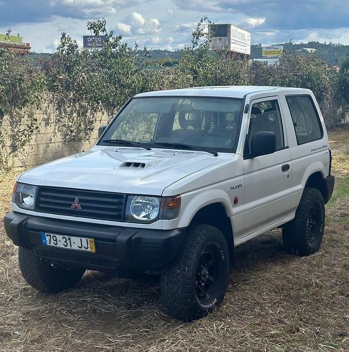 Usado 1998 Mitsubishi Pajero SUV | € 10.450 - Imagem 1/4