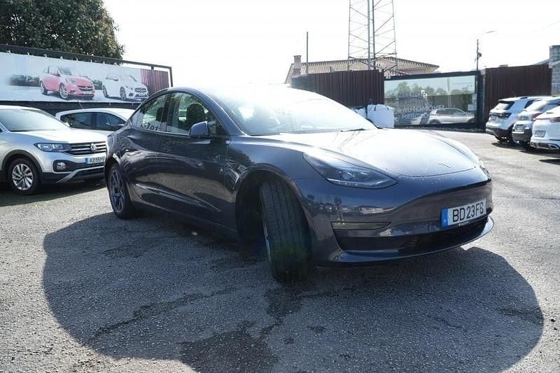 Usado Tesla Model 3 208 kW (283 HP) 2023 Cinza Sedan