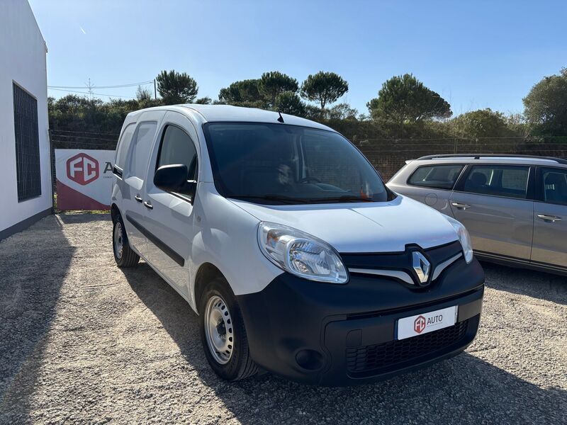 Usado Renault Kangoo Business 95 HP (69 kW) 2020 Branco Monovolume
