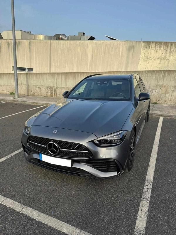 Usado Mercedes C300 313 HP (230 kW) 2023 Cinzento Carrinha