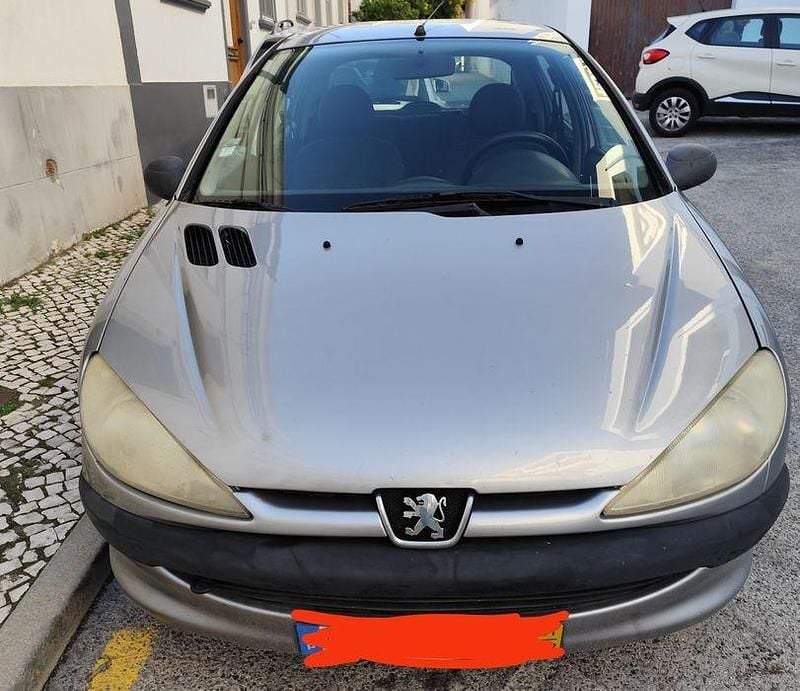 Usado 2001 Peugeot 206 Sedan | € 2.500 (Preço justo) - Imagem 1/4