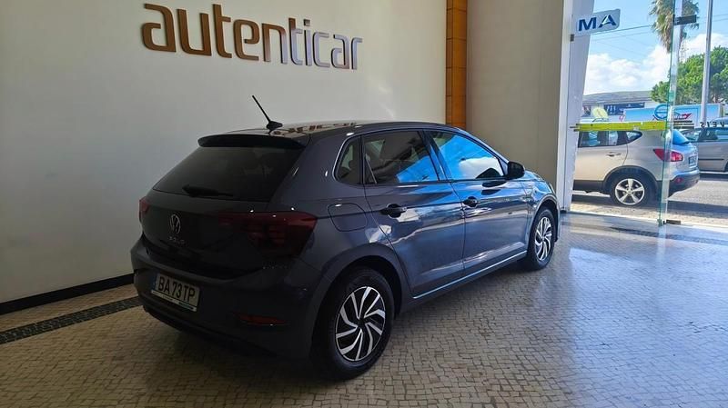 Usado VW Polo Life 95 HP (69 kW) 2023 Cinza