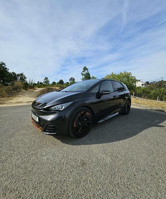 Usado 2022 Cupra Born Citadino | € 25.000 (Preço justo) - Imagem 1/4