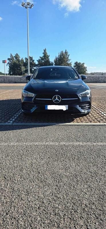 Preto Usado 2020 Mercedes CLA250 Sedan | € 33.000 - Imagem 1/4