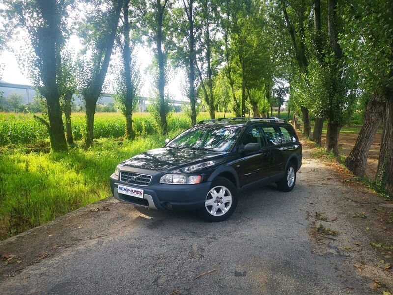 Preto Usado 2007 Volvo XC70 SUV | € 10.500 - Imagem 1/4