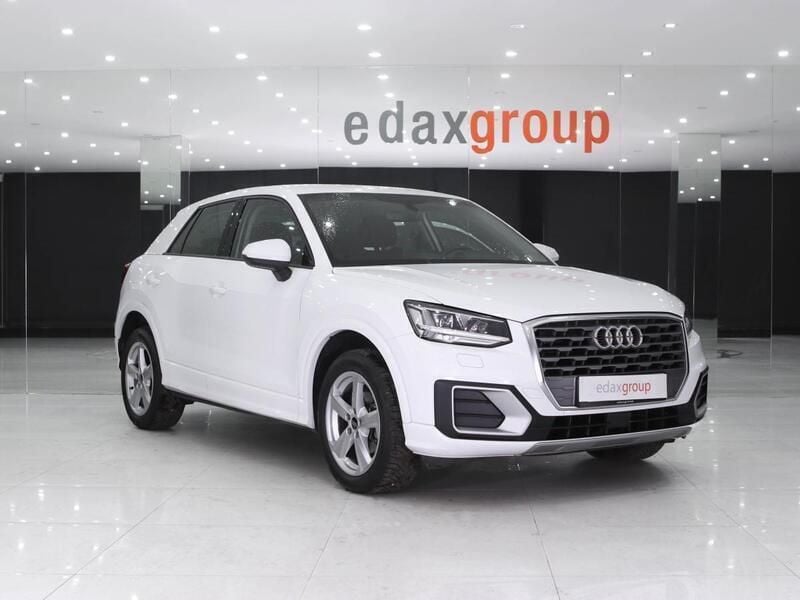 Branco Usado 2020 Audi Q2 SUV | € 29.990 - Imagem 1/2
