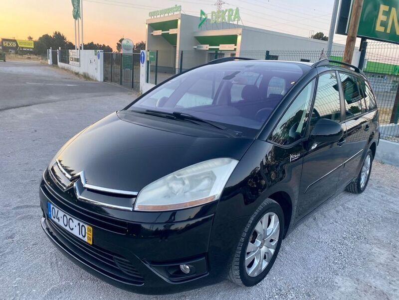 Preto Usado 2008 Citroën C4 Exclusive Monovolume | € 6.750 - Imagem 1/4