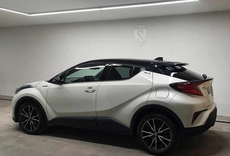 Usado Toyota C-HR 122 HP (89 kW) 2020 Branco SUV