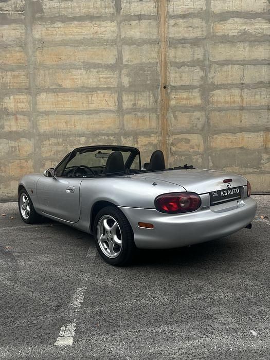 Usado Mazda MX5 110 HP (80 kW) 2003 Cabrios