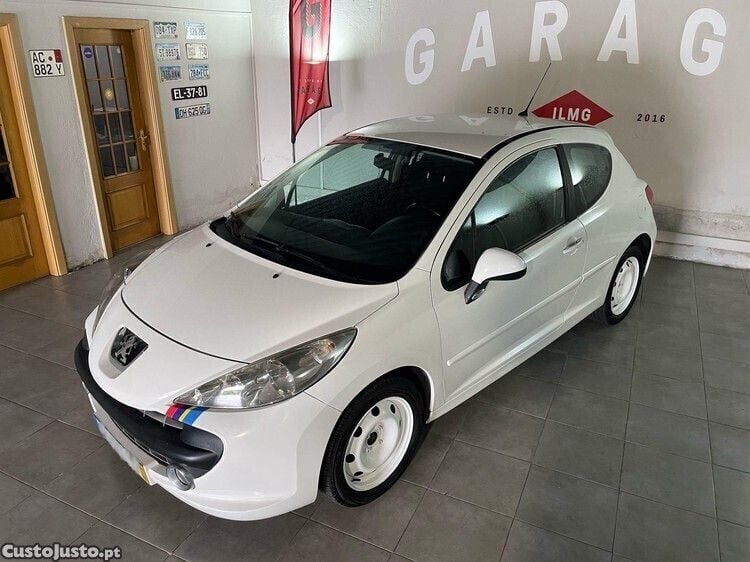 Branco Usado 2008 Peugeot 207 | € 4.350 (Preço justo) - Imagem 1/1