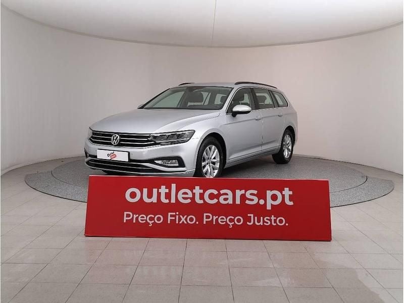 Cinzento claro metalizado Usado 2019 VW Passat Business Carrinha | € 19.950 (Preço justo) - Imagem 1/4