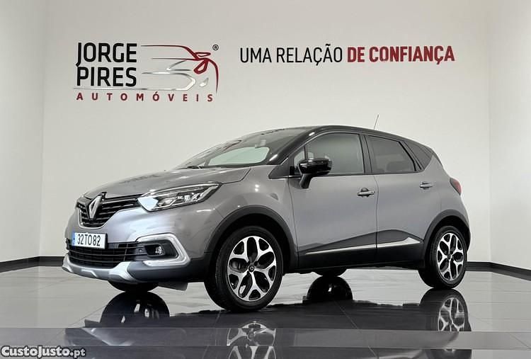 Cinza Usado 2017 Renault Captur SUV | € 12.990 (Preço justo) - Imagem 1/1