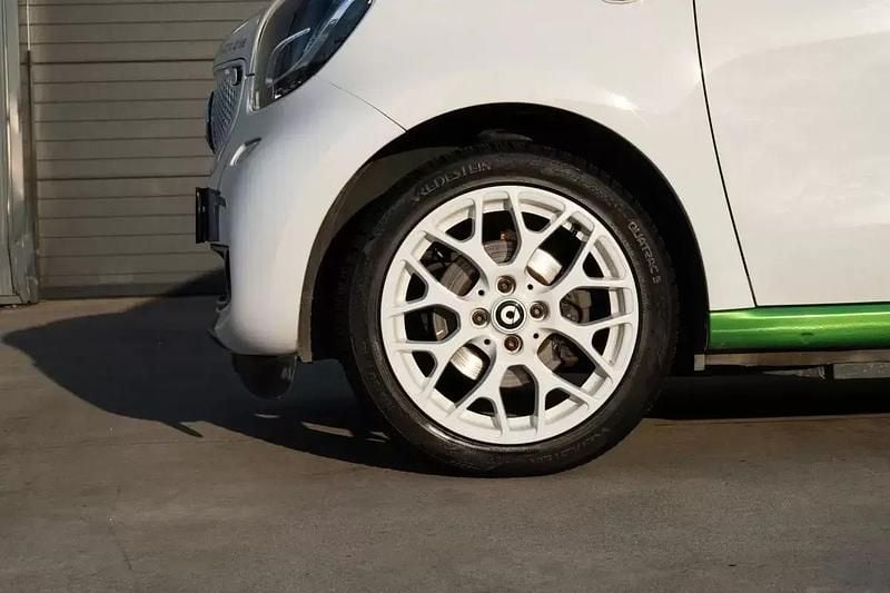 Usado Smart ForFour Electric Drive 60 kW (82 HP) 2019 Branco