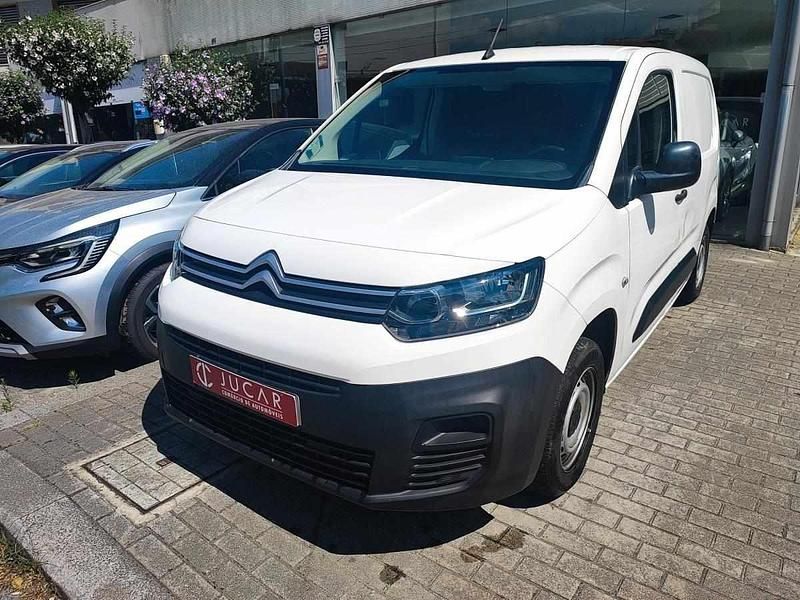 Branco Usado 2021 Citroën Berlingo Monovolume | € 13.490 (Bom preço) - Imagem 1/4