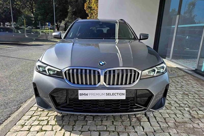 Usado BMW 320 Comfort Edition 190 HP (139 kW) 2025 Cinzento Coupé