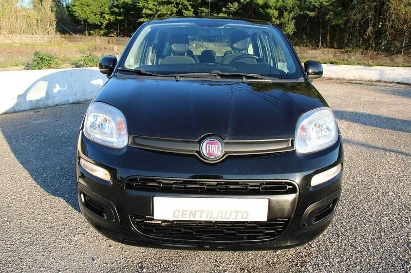Usado Fiat Panda 69 HP (50 kW) 2017 Preto Citadino