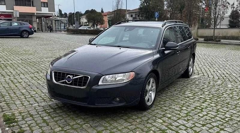 Usado 2011 Volvo V70 Carrinha | € 8.450 - Imagem 1/4