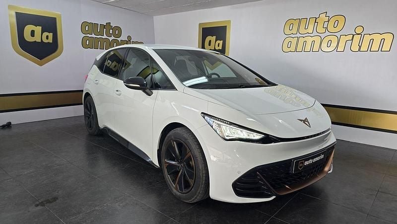 Branco Usado 2023 Cupra Born Citadino | € 27.850 (Preço justo) - Imagem 1/4