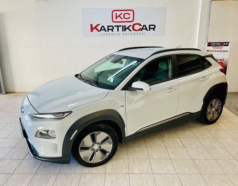 Branco Usado 2020 Hyundai Kauai Premium SUV | € 18.999 (Bom preço) - Imagem 1/4