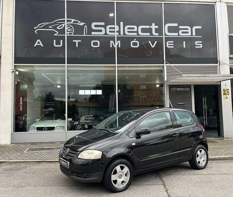 Preto Usado 2005 VW Fox Citadino | € 2.450 - Imagem 1/4