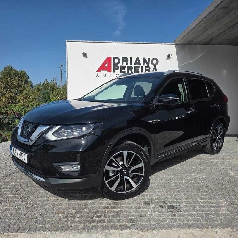 Preto Usado 2018 Nissan X-Trail Tekna SUV | € 23.500 (Preço justo) - Imagem 1/4