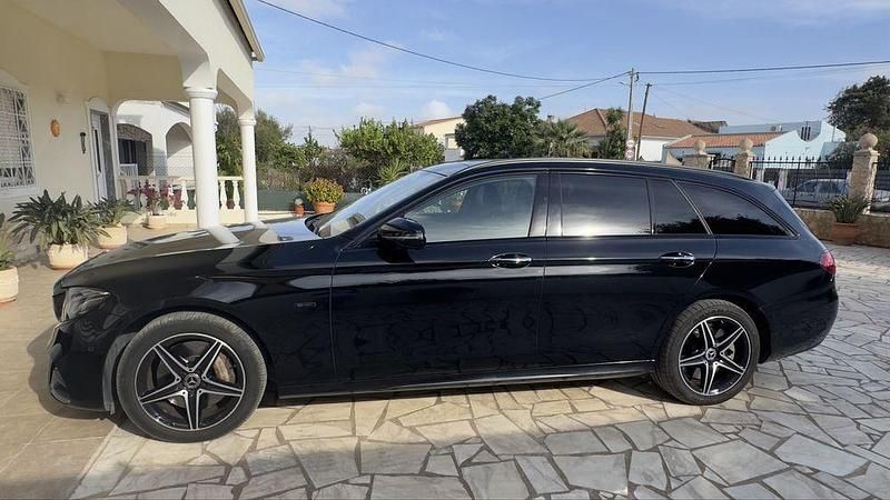 Usado 2019 Mercedes E300 Edition Sedan | € 27.500 (Preço justo) - Imagem 1/4