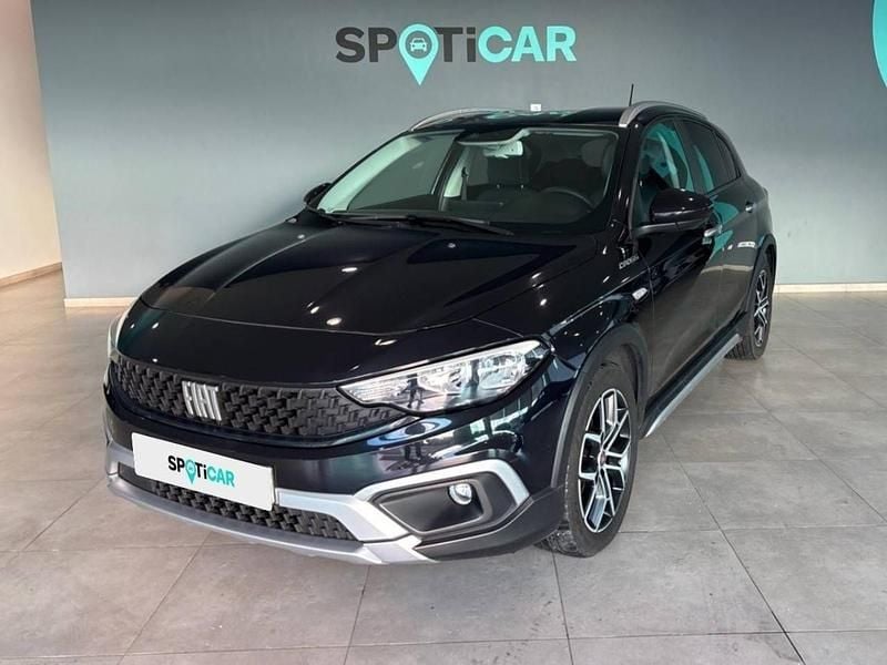Preto Usado 2022 Fiat Tipo Cross Sedan | € 16.500 (Preço justo) - Imagem 1/4