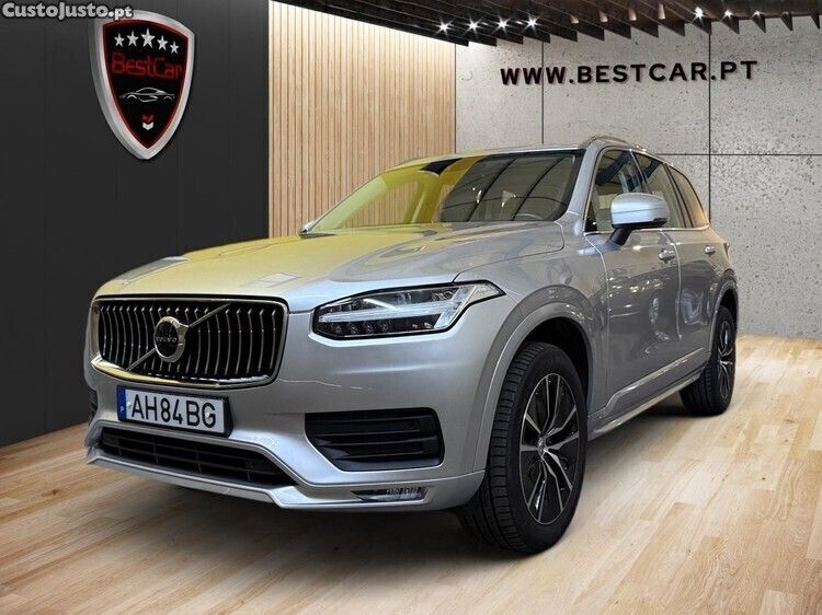 Cinza Usado 2021 Volvo XC90 Momentum SUV | € 38.950 - Imagem 1/1