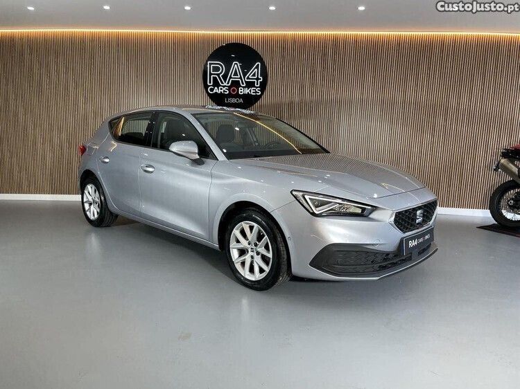 Cinza Usado 2020 Seat Leon Style | € 14.490 (Bom preço) - Imagem 1/1