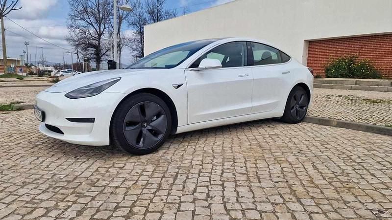 Usado Tesla Model 3 Long Range AWD 258 kW (351 HP) 2019 Branco Sedan
