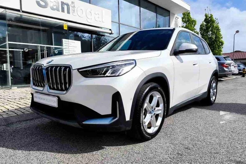 Usado BMW iX1 Performance 230 kW (313 HP) 2023 Vermelho SUV
