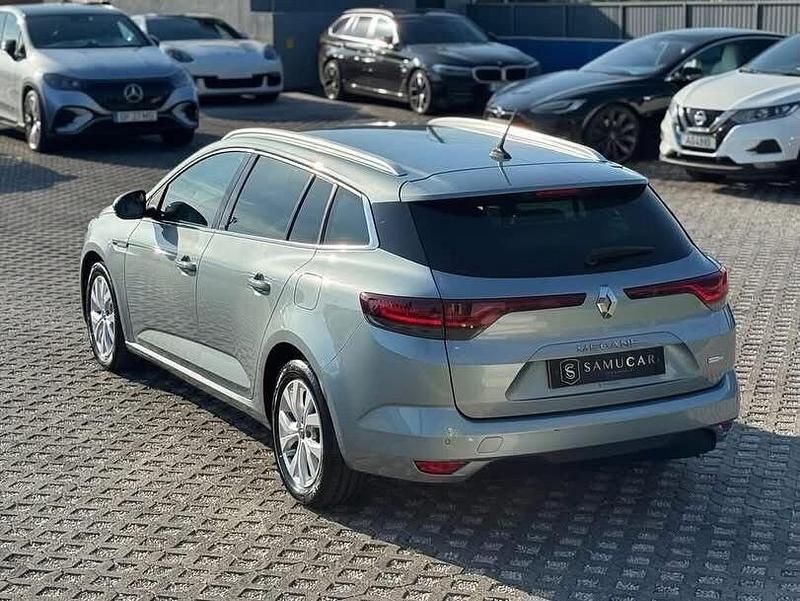 Usado Renault Mégane GrandTour 92 HP (67 kW) 2021 Cinza Carrinha