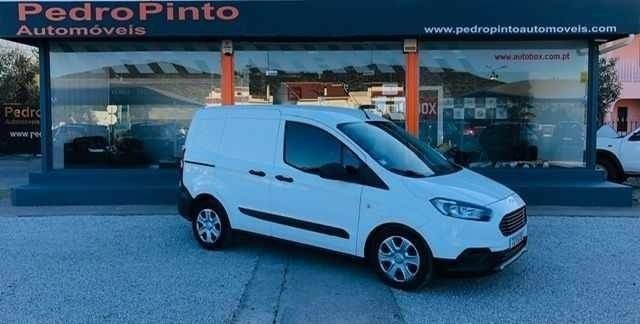 Branco Usado 2018 Ford Transit Monovolume | € 14.900 (Caro) - Imagem 1/4